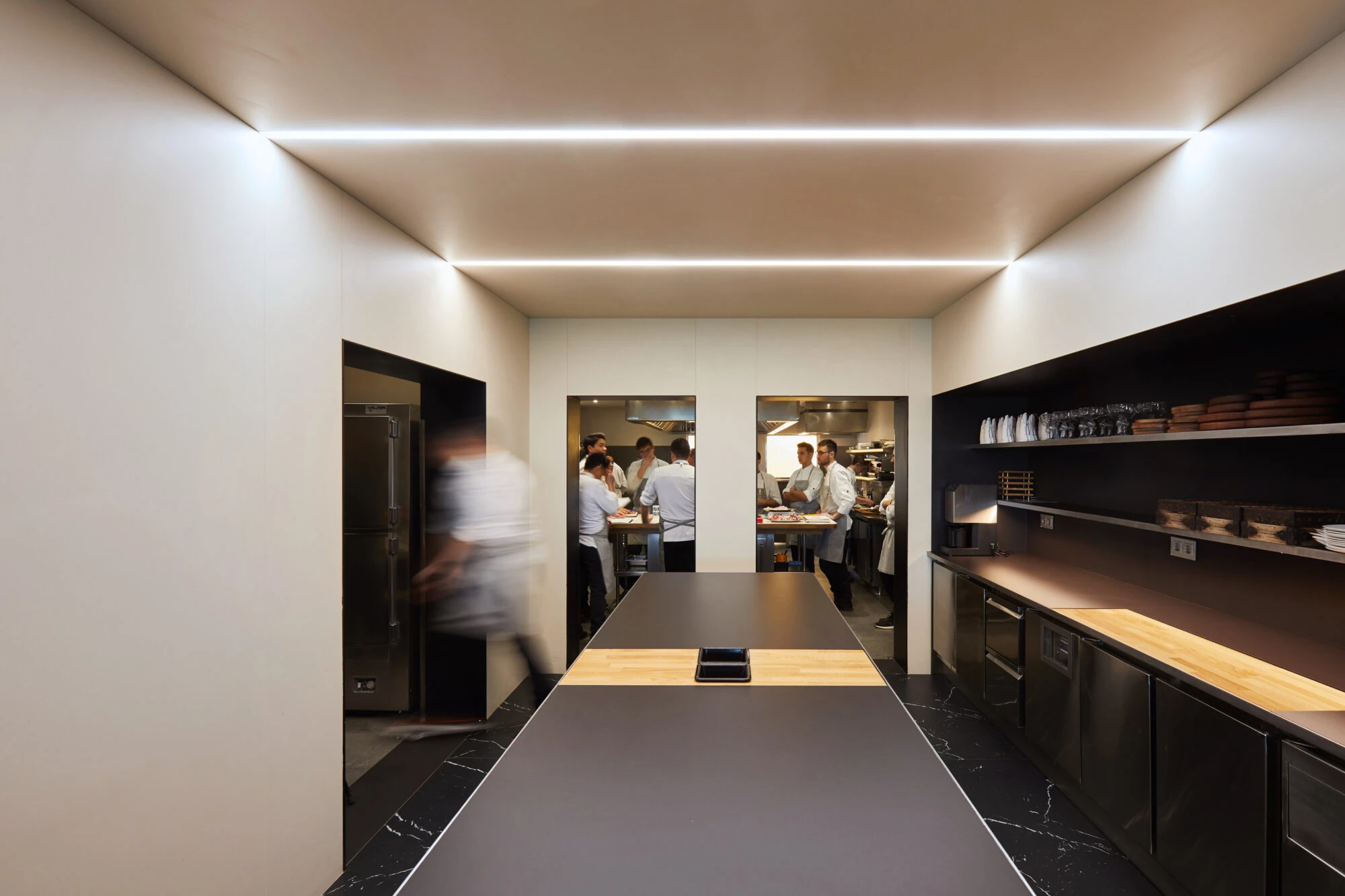 Neolith Nero — 3